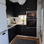 Saunallinen Yksioe 公寓 *